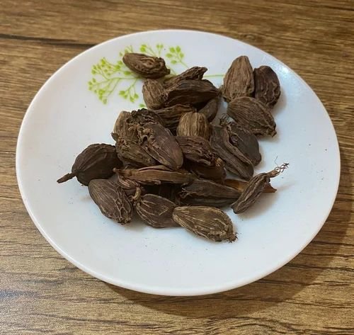Elaichi Lal (Black Cardamom)