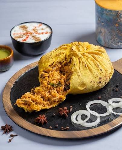 Chicken Potli Biryani