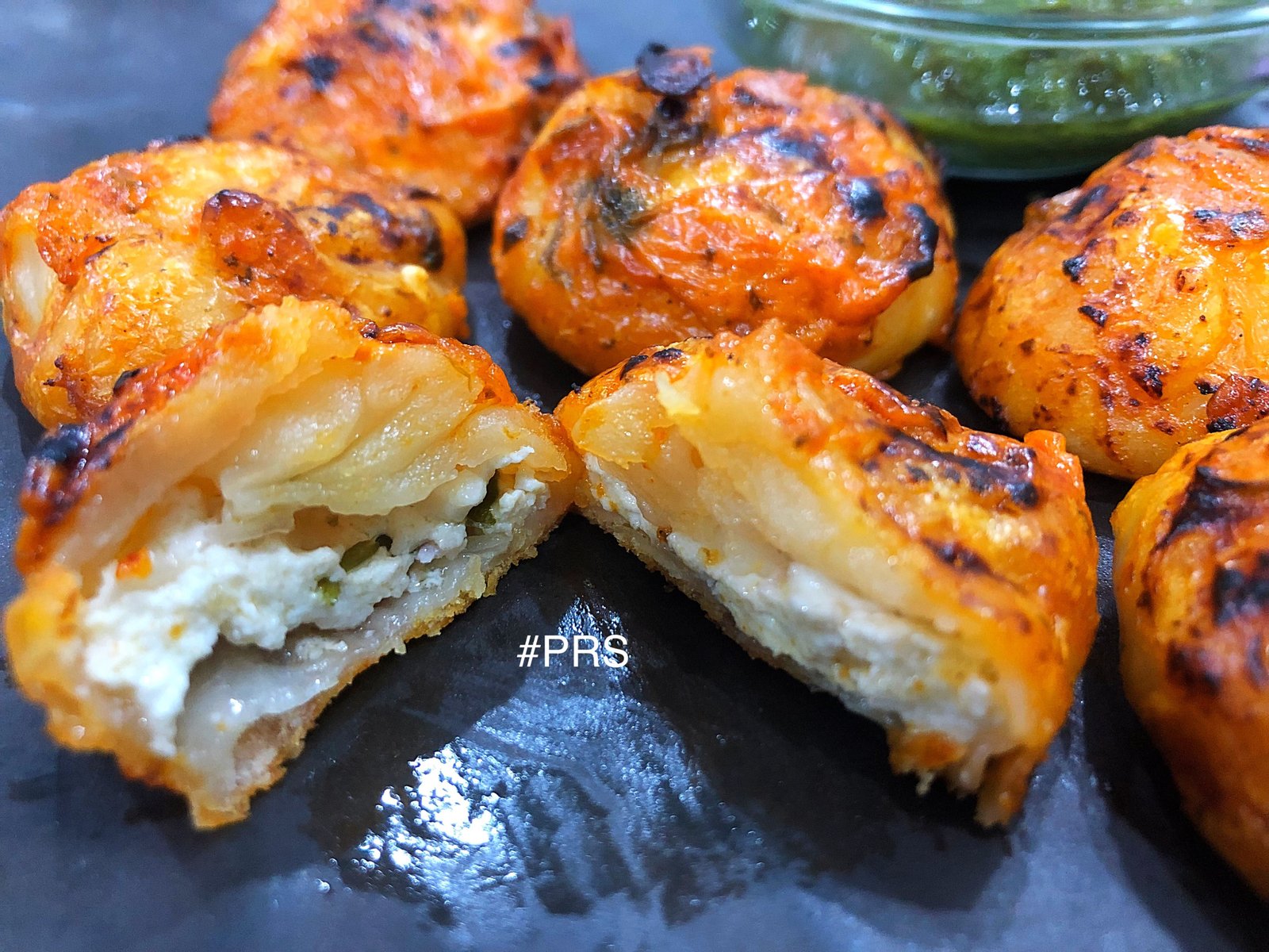 Tandoori Paneer Momos