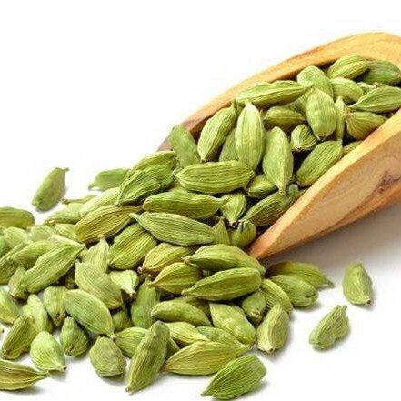 Elaichi Hari (Green Cardamom)