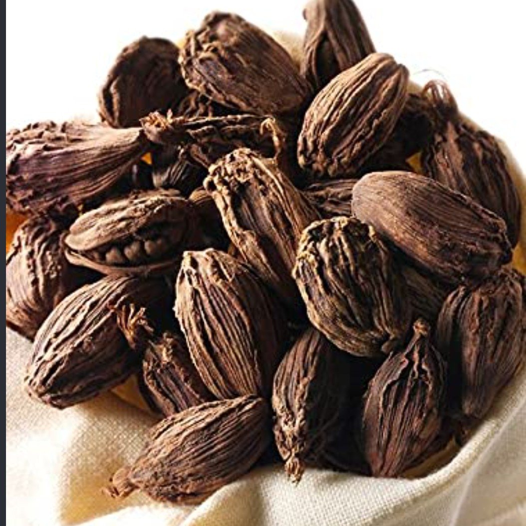 Elaichi Lal (Black Cardamom)