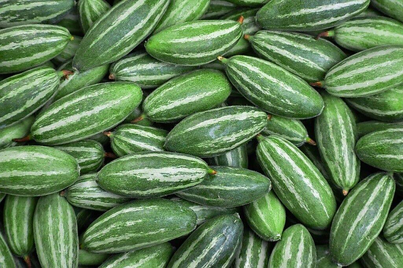 Parmal (Pointed Gourd)